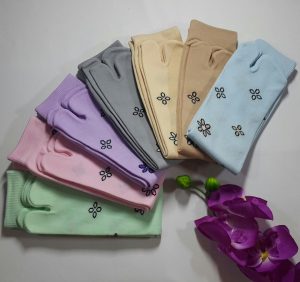 Kaos Kaki Muslimah